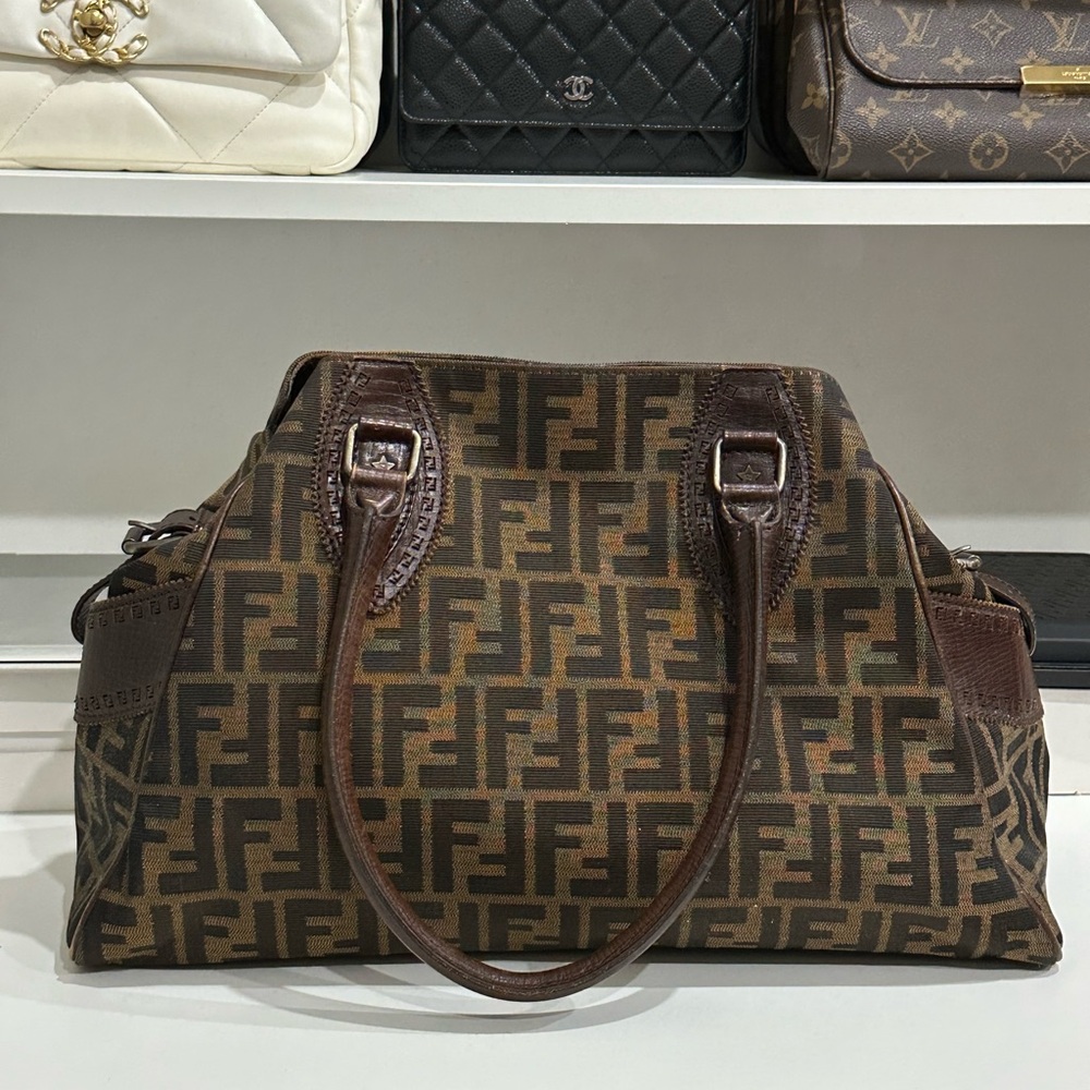 AUTHENTIC Fendi Du Jour FF Large Zucca  Shoulder Bag